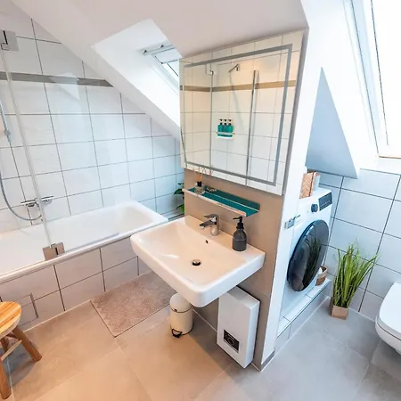 Stylisch - Citynah - Helios - Hbf - Messe Dus *