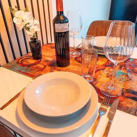 Stylisch - Citynah - Helios - Hbf - Messe Dus * Krefeld